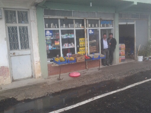 Turquie - Apres Samsun ravitaillement avec Yakup